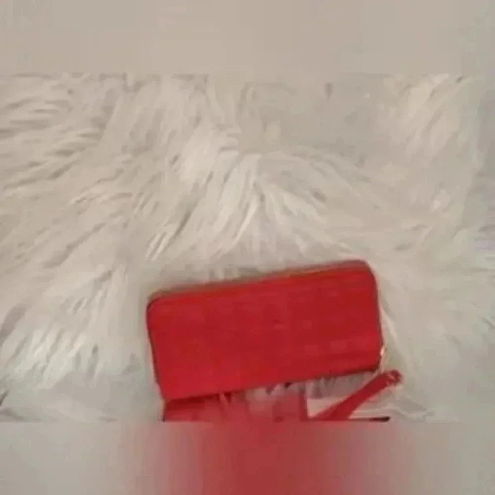 NWT! BOUTIQUE QUILTED BLING WALLET WRISTLET